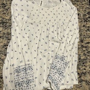 Old Navy Medium White & blue long-sleeved shirt from Old Navy